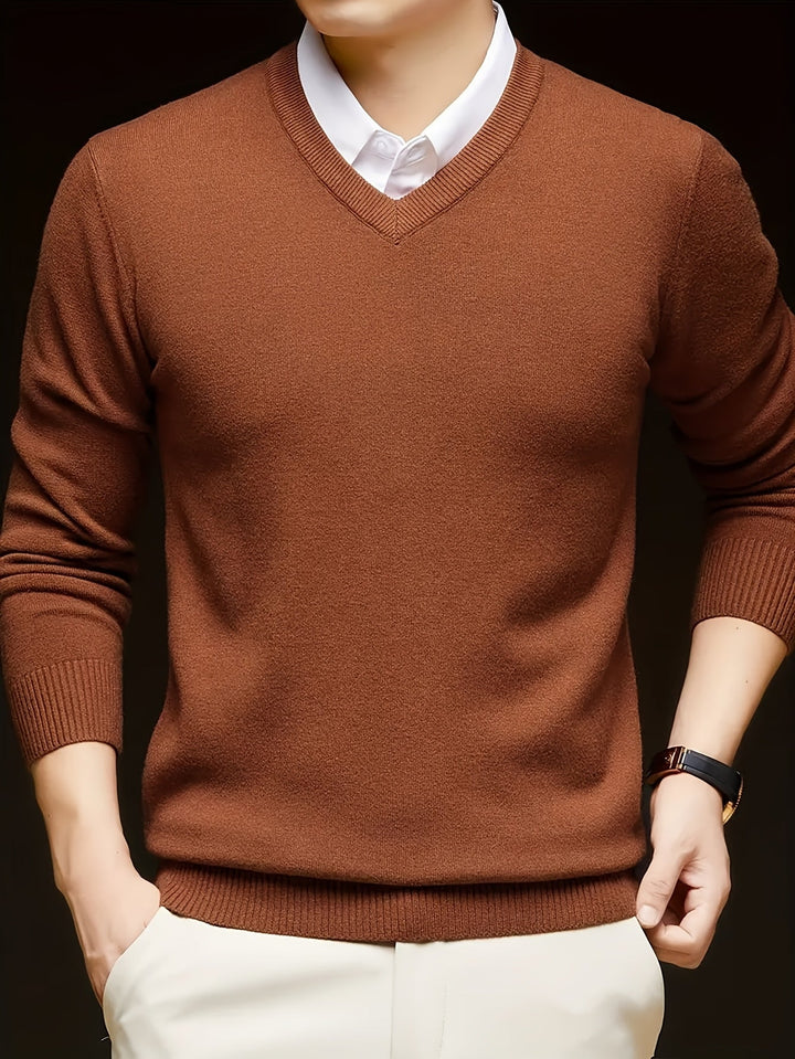 Hugh | Elegancki sweter z dekoltem w serek