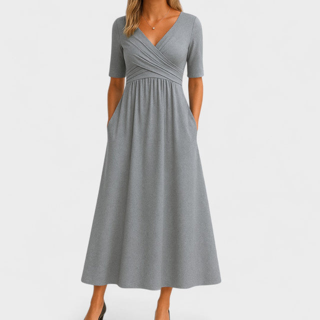 Maddison | Elegancka plisowana sukienka midi