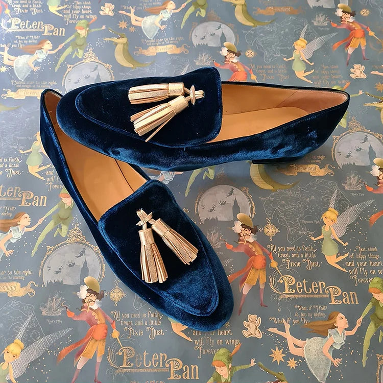 Faye | Klasyczne Loafersy Elegancji w Półmroku