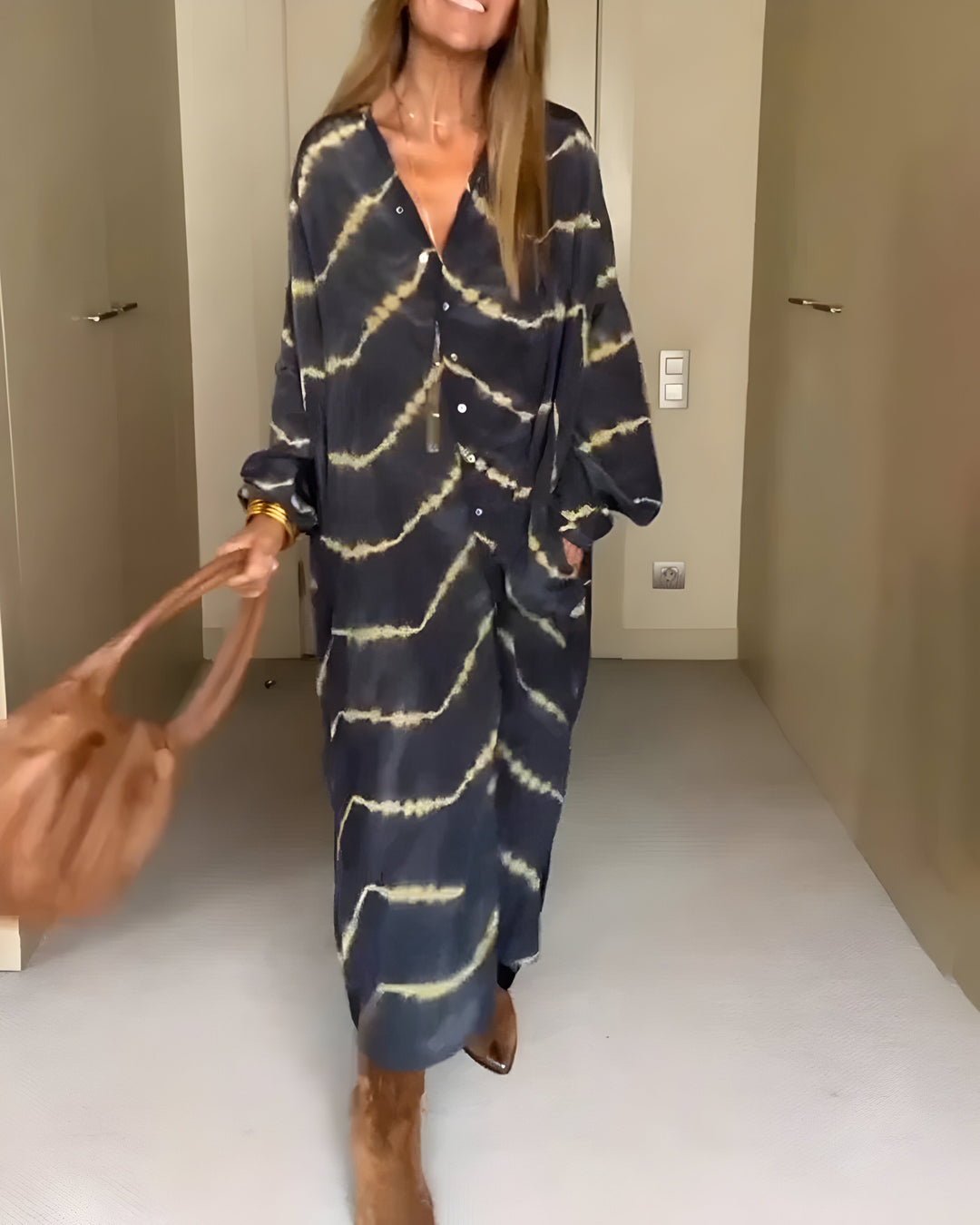 Julia | Klasyczna Boho Sukienka z Dekoltem w Szpic
