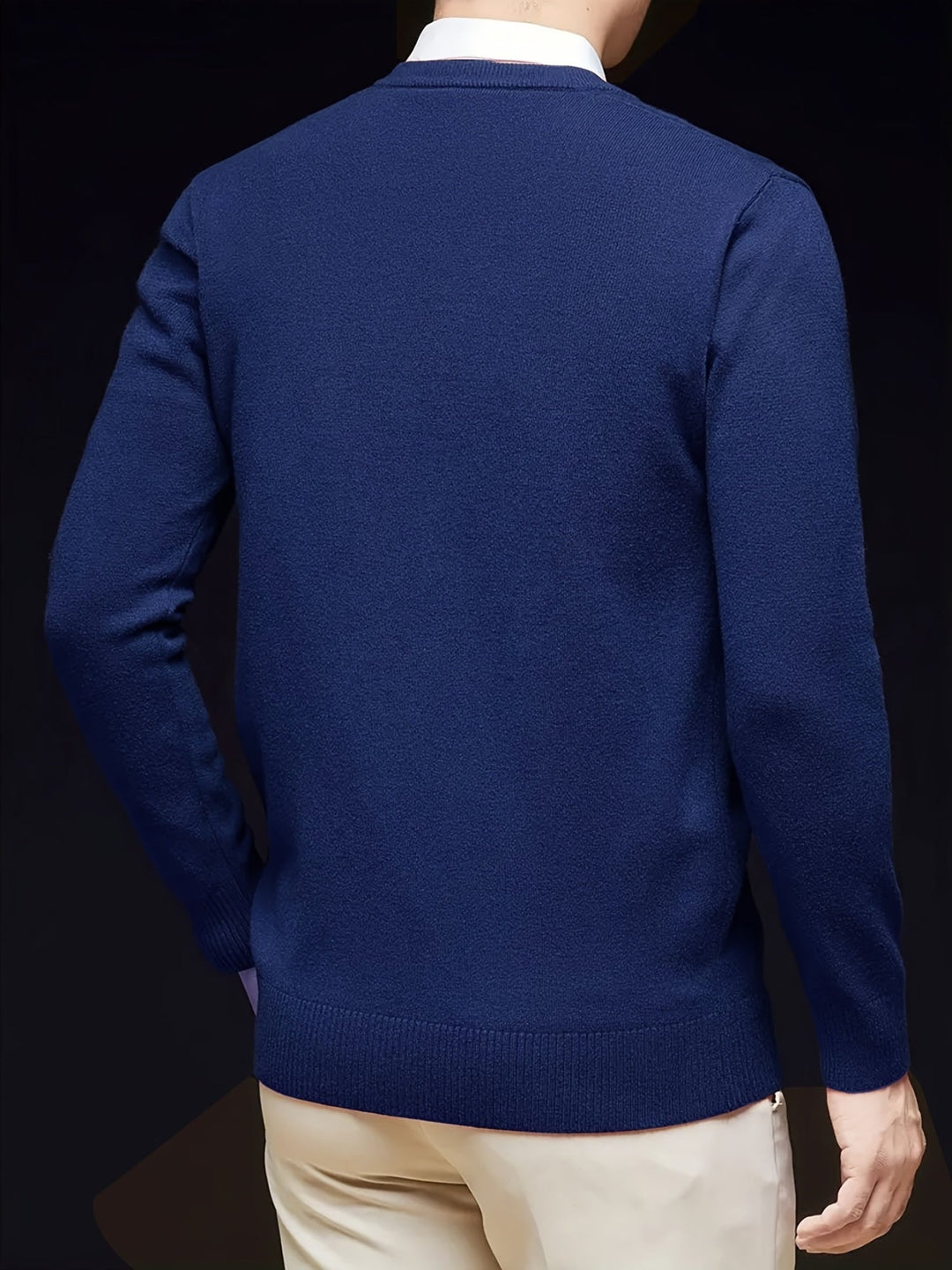 Hugh | Elegancki sweter z dekoltem w serek