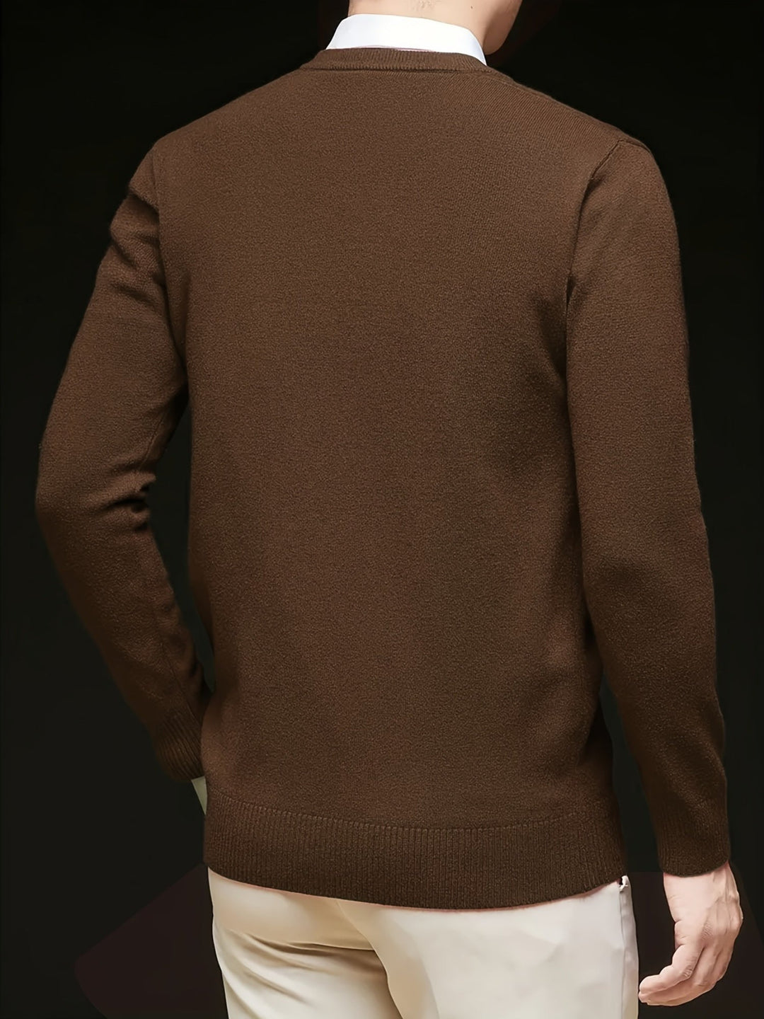 Hugh | Elegancki sweter z dekoltem w serek