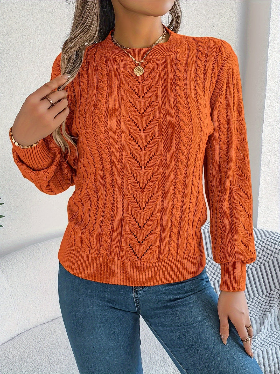 Blythe | Sweter z teksturą w sploty kablowe