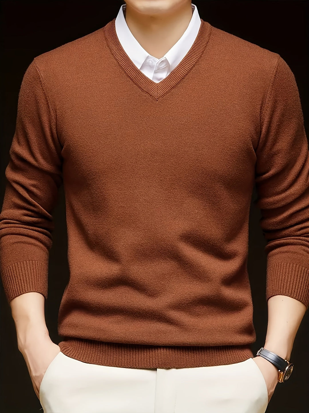 Hugh | Elegancki sweter z dekoltem w serek