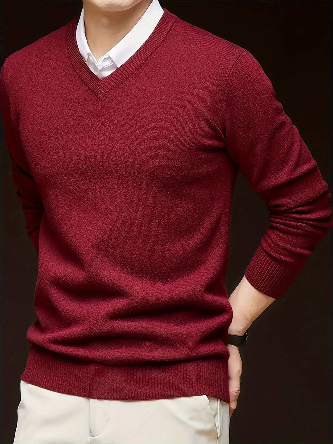 Hugh | Elegancki sweter z dekoltem w serek