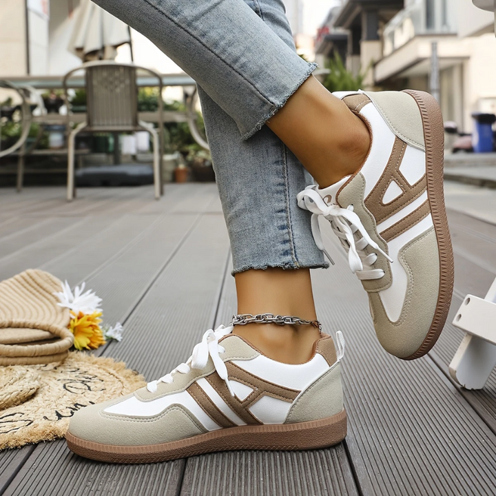 Kryształ | Wspierające Sneakersy z Szerokim Noskiem