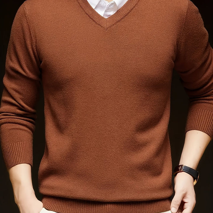 Hugh | Elegancki sweter z dekoltem w serek