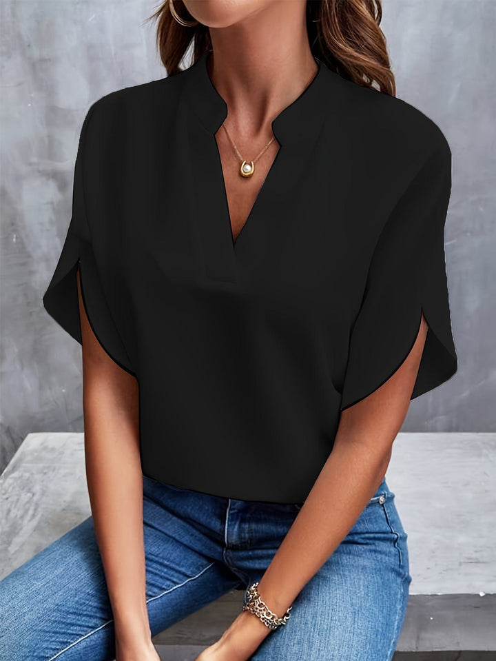 Nicole | Elegancka Bluzka z Drapowaniem i Dekoltem w Serek