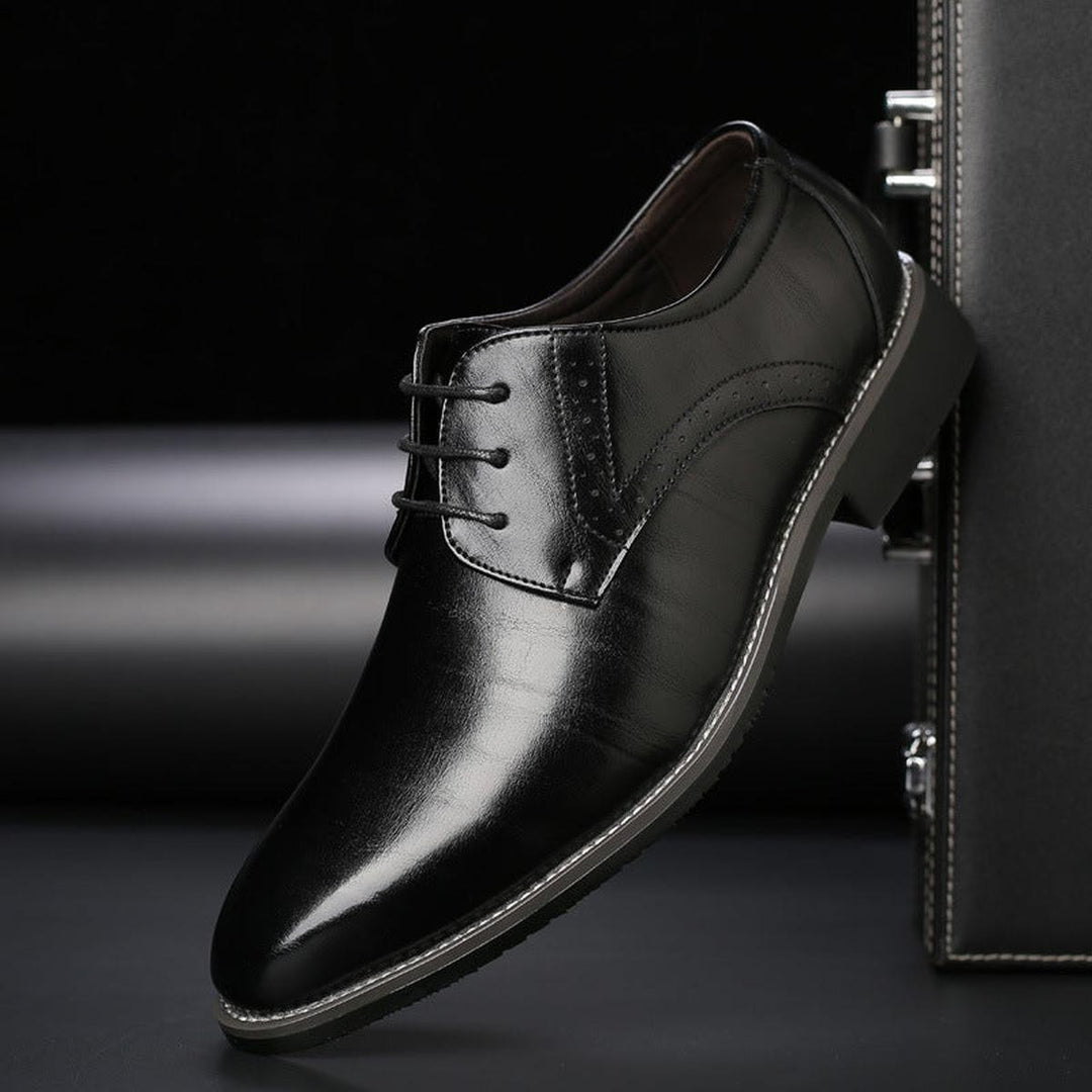 Julius | Ponadczasowe formalne buty sznurowane