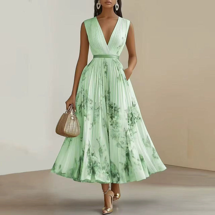 Alexia | Elegancka Maxi Sukienka z Plisowaniem i Dekoltem w Serek