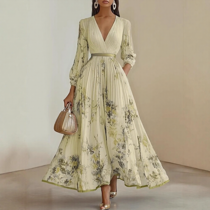 Alexia | Elegancka Maxi Sukienka z Plisowaniem i Dekoltem w Serek
