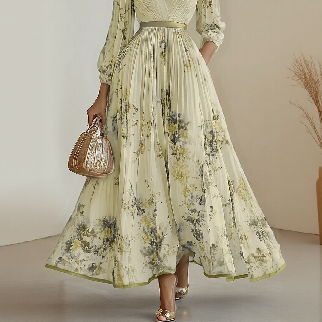 Alexia | Elegancka Maxi Sukienka z Plisowaniem i Dekoltem w Serek