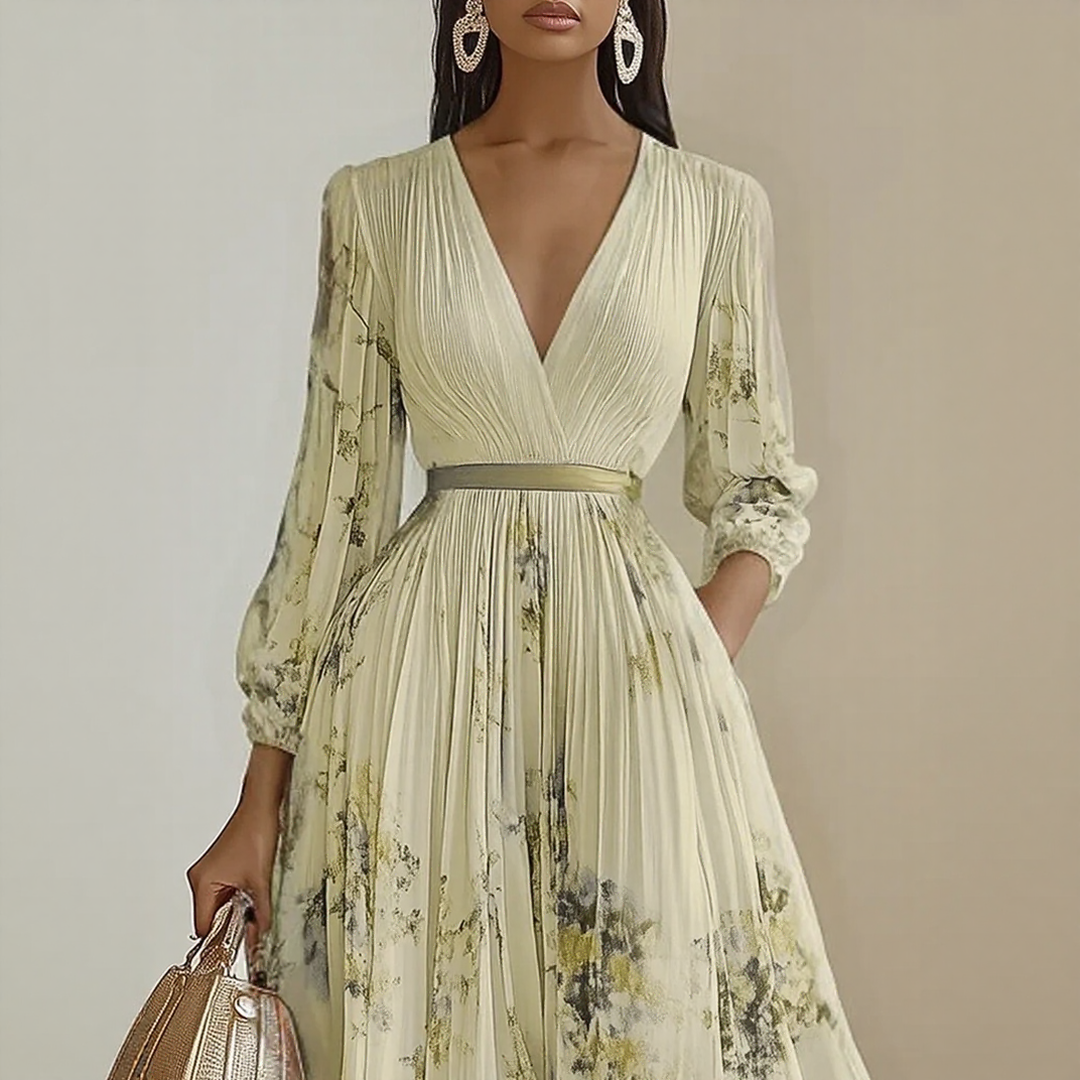 Alexia | Elegancka Maxi Sukienka z Plisowaniem i Dekoltem w Serek