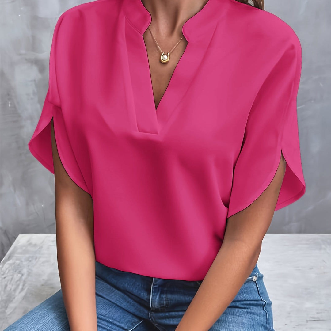Nicole | Elegancka Bluzka z Drapowaniem i Dekoltem w Serek