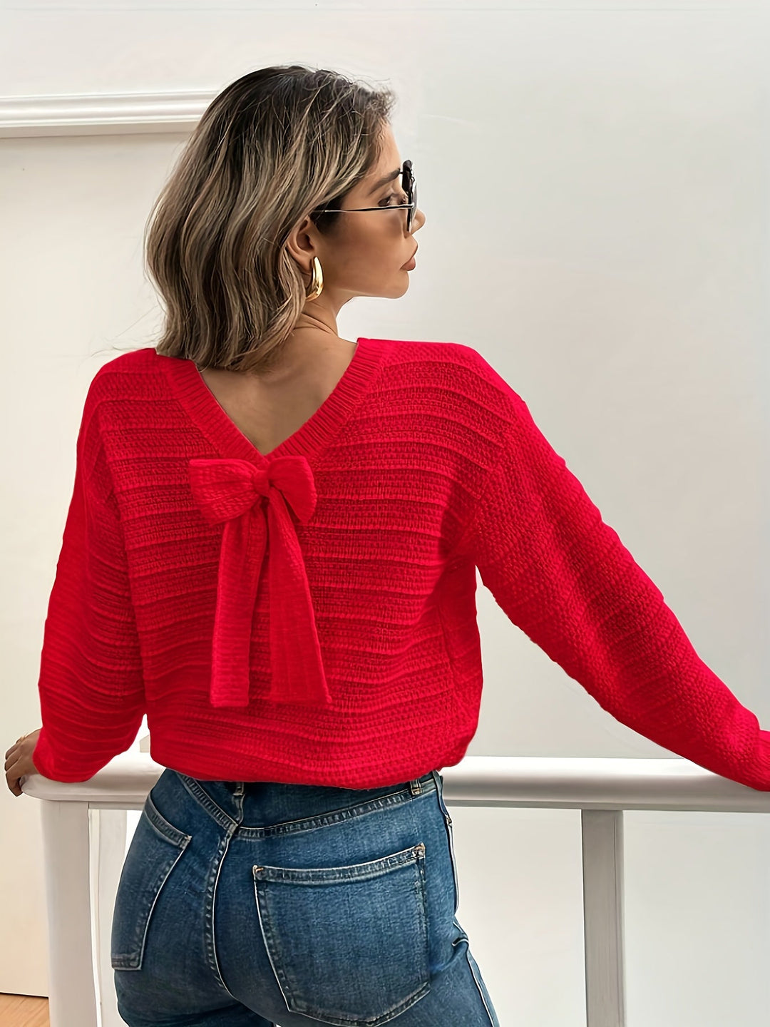 Imogen | Sweter z detalem w postaci kokardy
