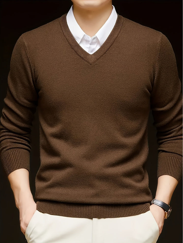 Hugh | Elegancki sweter z dekoltem w serek