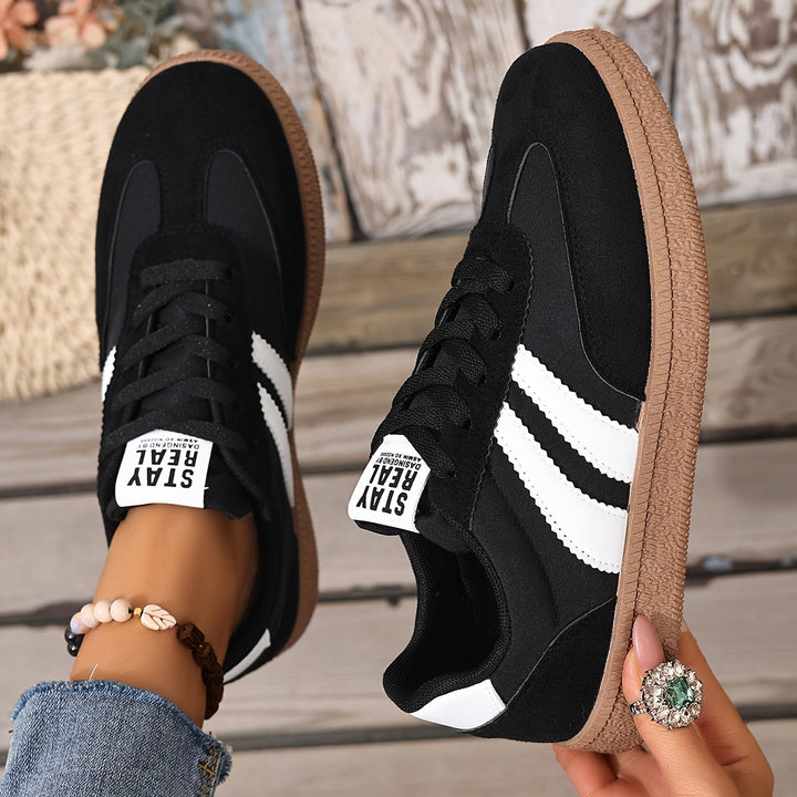 Lena | Klasyczne sneakersy na sznurówki