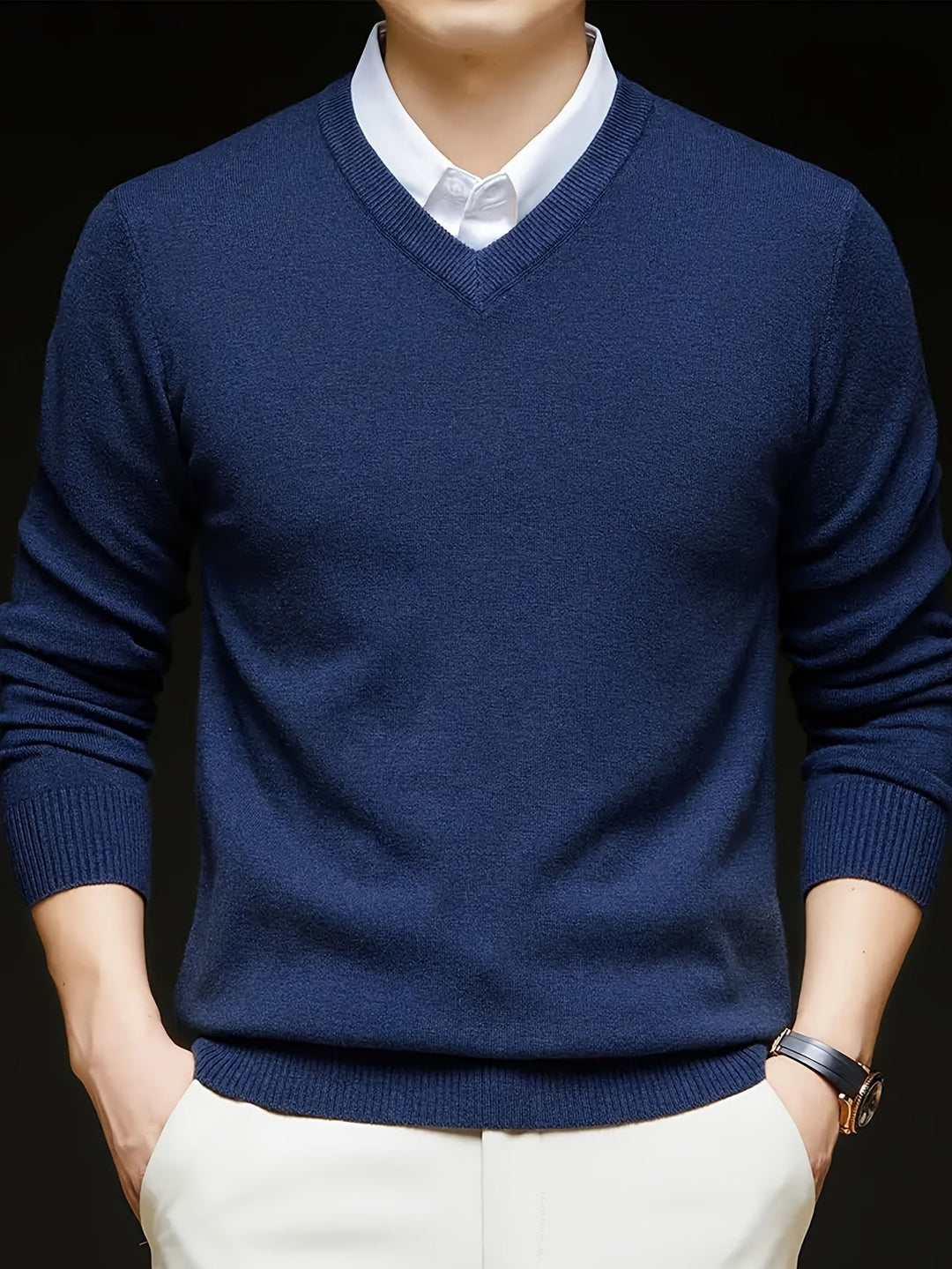 Hugh | Elegancki sweter z dekoltem w serek