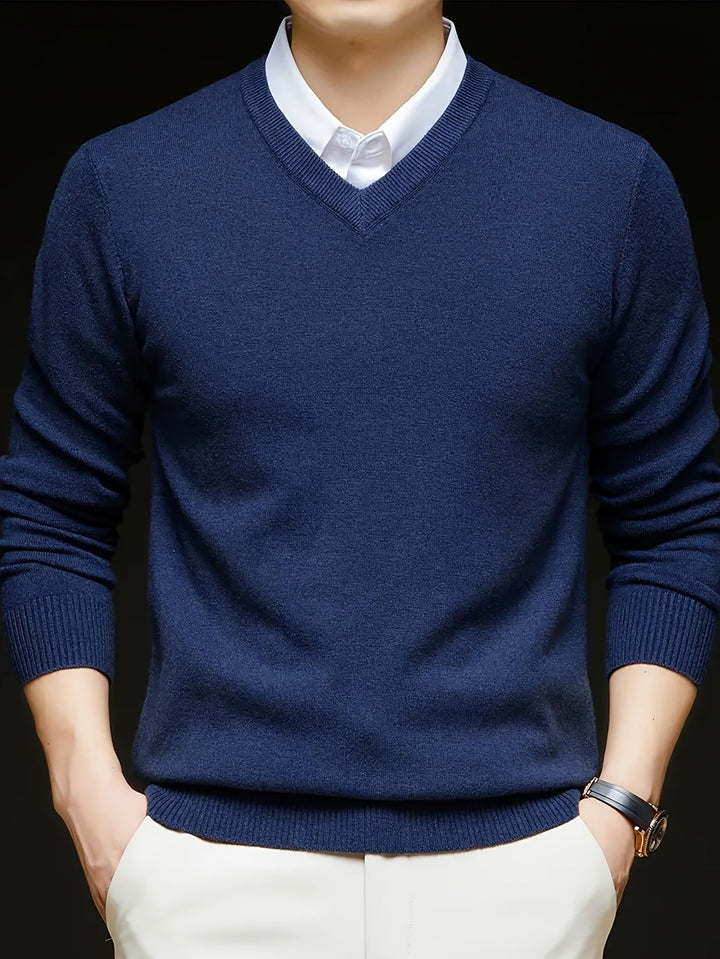 Hugh | Elegancki sweter z dekoltem w serek