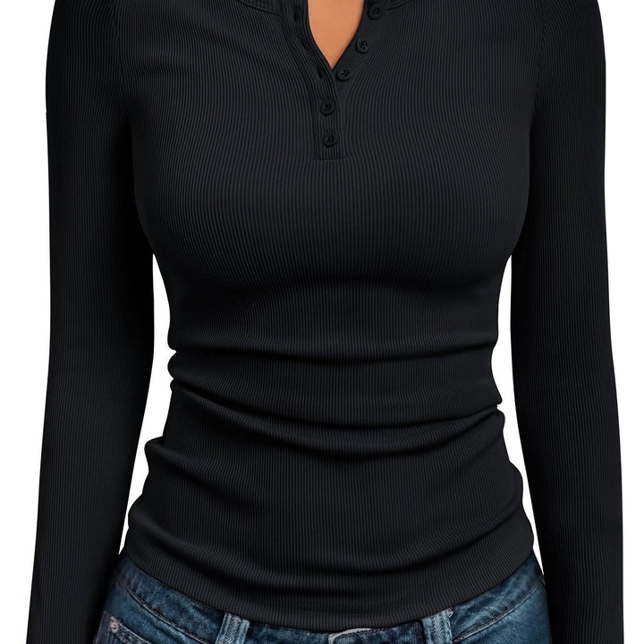 Ivy | Dopasowany Top Henley z Guzikami